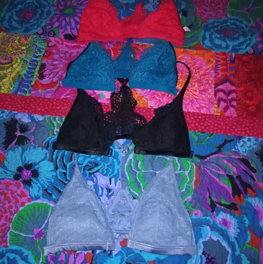 Victoria's Secret bralettes (bundle of 4)